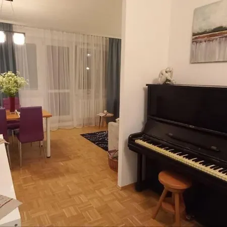 Zielona Wiolinowa Apartment Warsaw